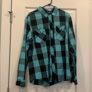 Warp and weft large button down